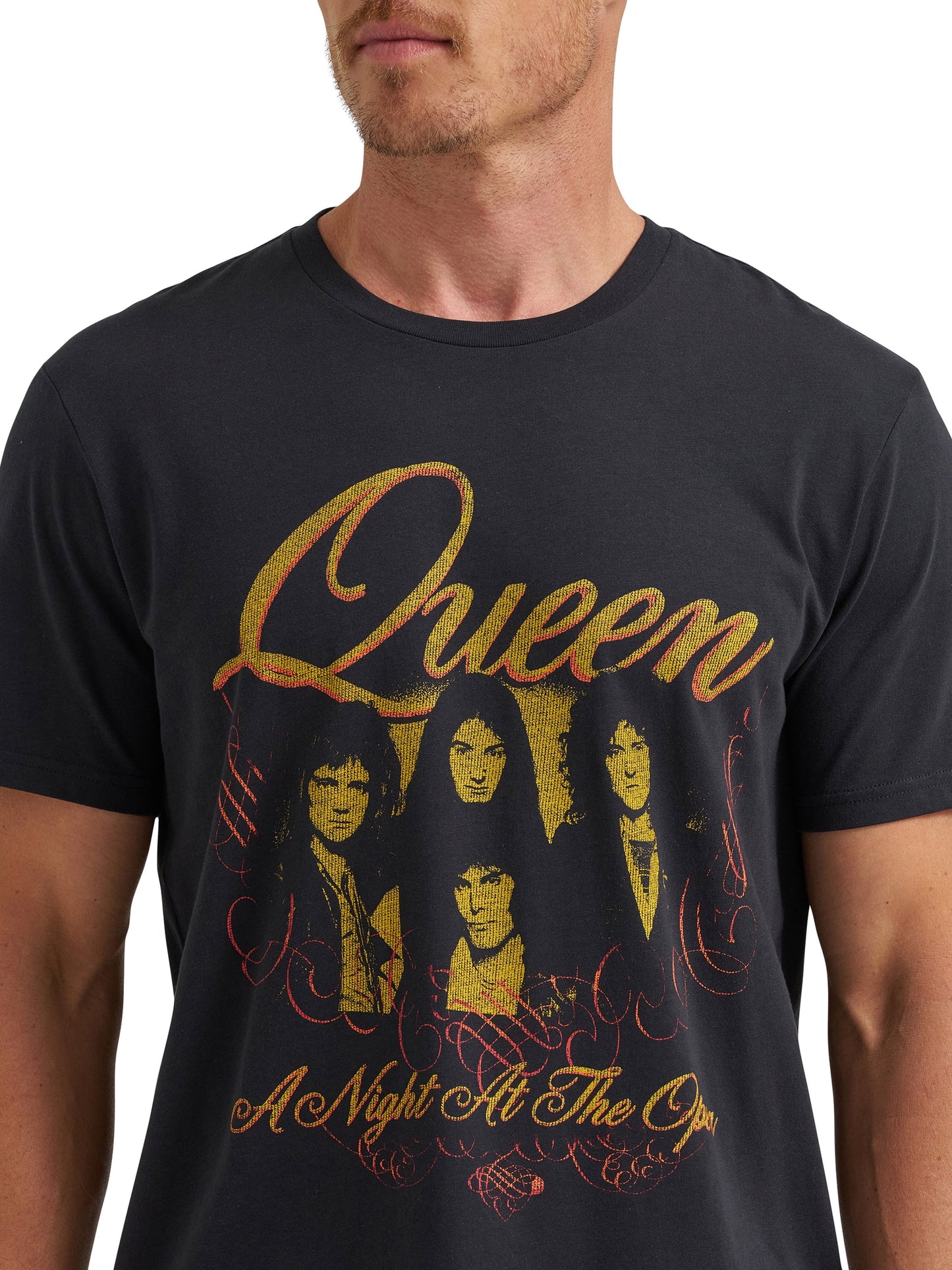 Wrangler® Men'S Short Sleeve Queen Graphic Band Tee, Sizes S-3XL